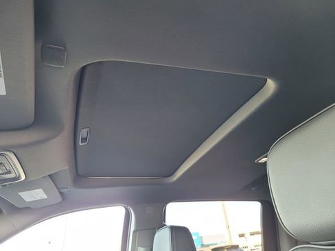 Used 2025 GMC Sierra 1500 Denali image 17