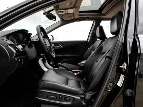 Used 2017 Honda Accord EX-L image 5
