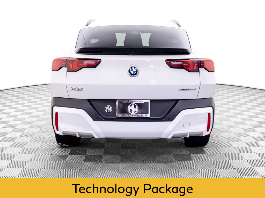 Used 2026 BMW X2 xDrive28i w/ Technology Package AWD/4WD image 4