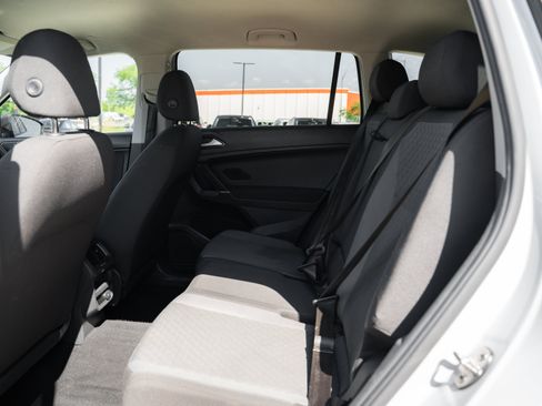 Used 2018 Volkswagen Tiguan S AWD/4WD image 21