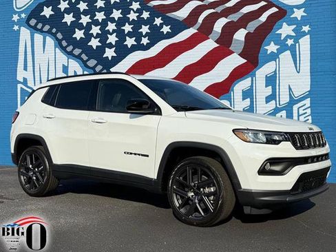 New 2026 Jeep Compass Latitude image 1