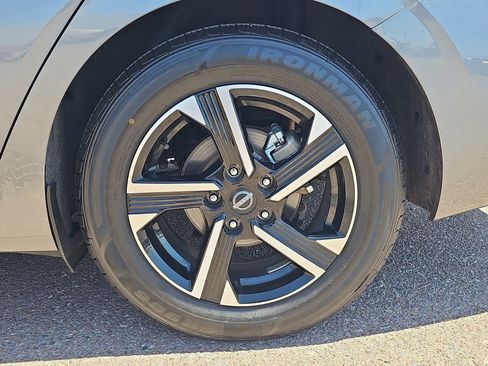 Certified 2024 Nissan Sentra SV FWD image 31
