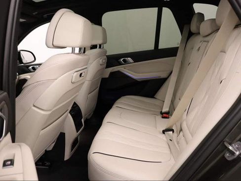 Used 2024 BMW X5 xDrive40i w/ M Sport Package image 15