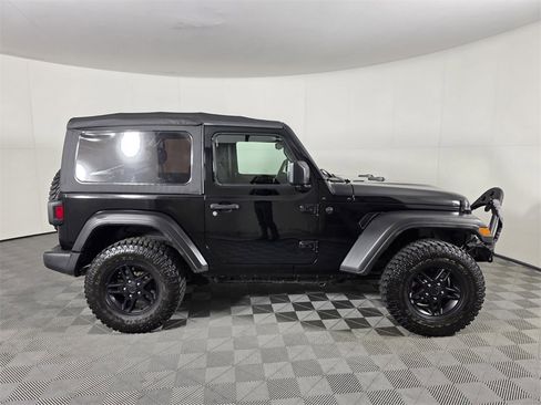 Used 2021 Jeep Wrangler Sport image 4