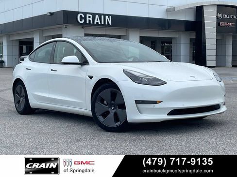 Used 2022 Tesla Model 3 RWD image 1