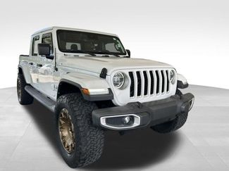 Used 2021 Jeep Gladiator Overland w/ Popular Equipment Package AWD/4WD video 2