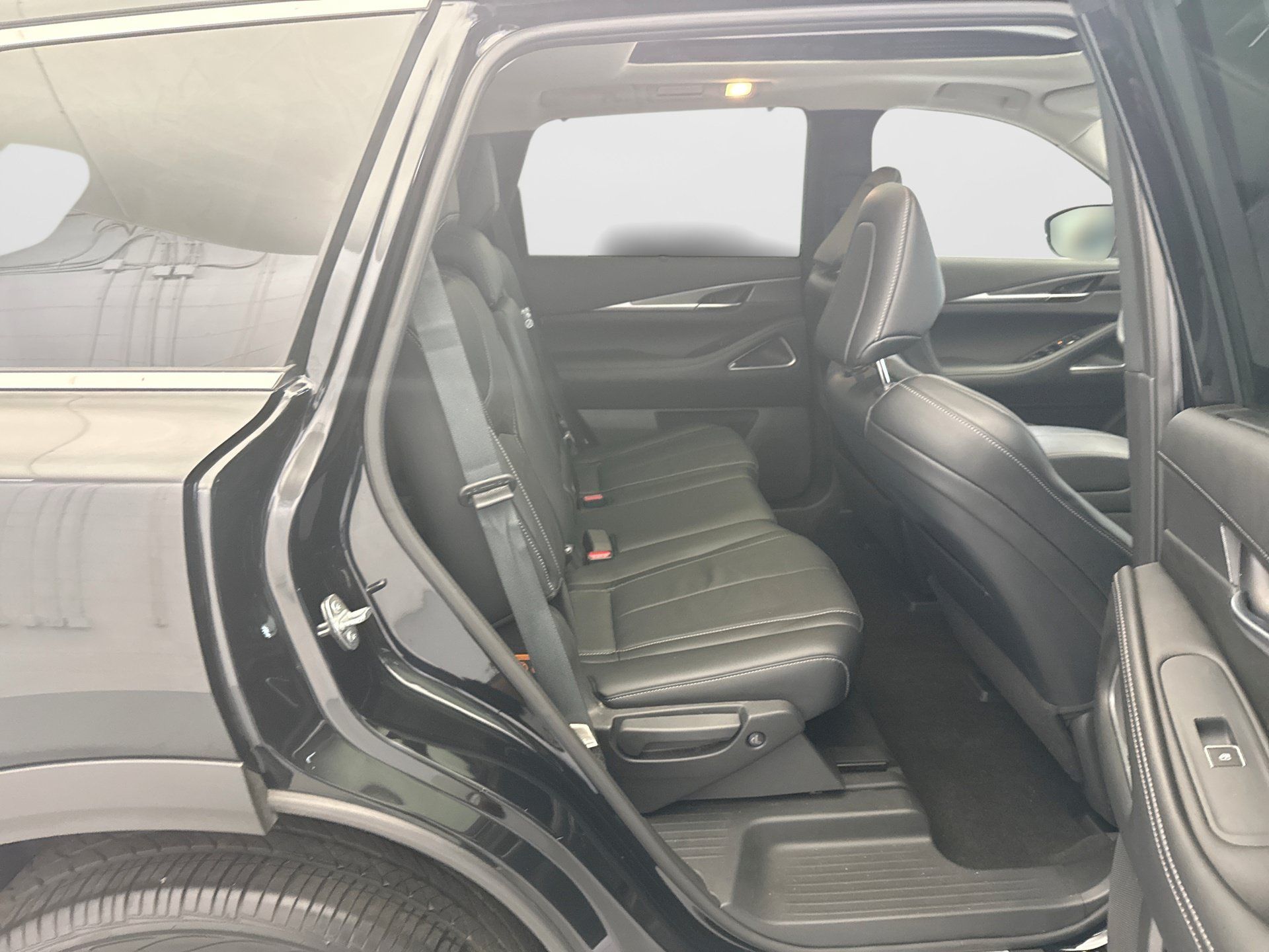 Used 2023 INFINITI QX60 Luxe w/ Vision Package AWD/4WD image 20