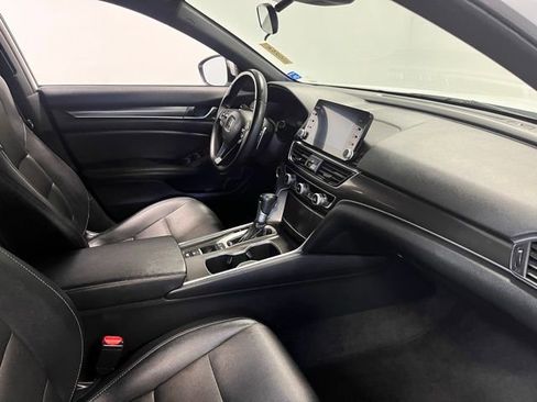 Used 2019 Honda Accord Sport image 11