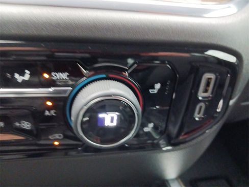 Used 2024 Chevrolet Silverado 1500 RST image 25