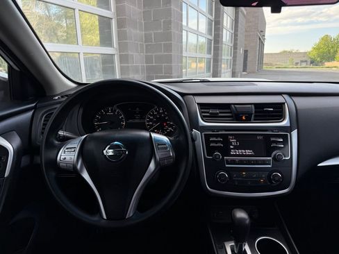 Used 2016 Nissan Altima 2.5 S w/ Power Driver Seat Package FWD image 32