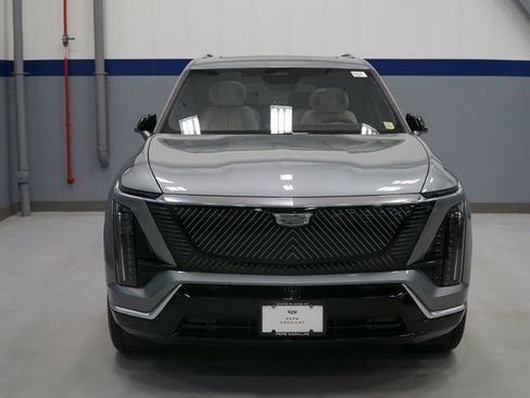 New 2026 Cadillac Vistiq Luxury w/ LPO, Floor Liner Package image 9