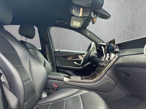 Used 2020 Mercedes-Benz GLC 300 4MATIC image 21