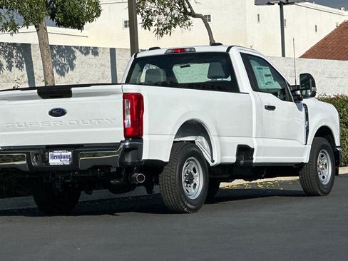 New 2026 Ford F250 XL w/ XL Chrome Package image 4
