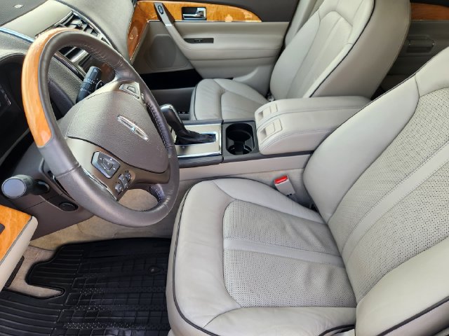 Used 2013 Lincoln MKX FWD image 14