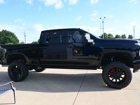 New 2026 Chevrolet Silverado 2500 LTZ w/ Z71 Chrome Sport Edition AWD/4WD image 11