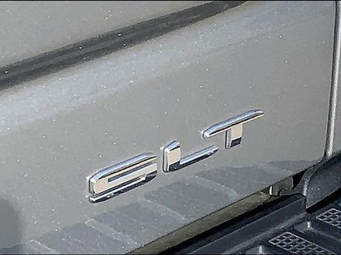 Used 2024 GMC Sierra 1500 SLT image 10