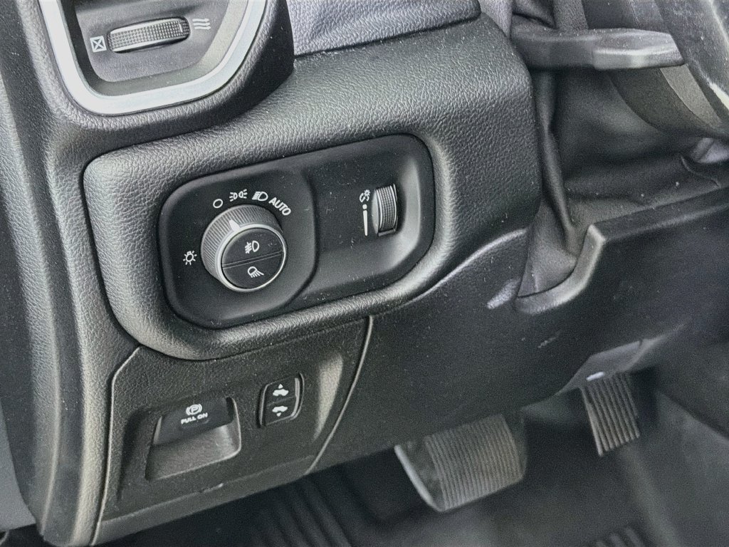 Used 2020 RAM 1500 Lone Star RWD image 13