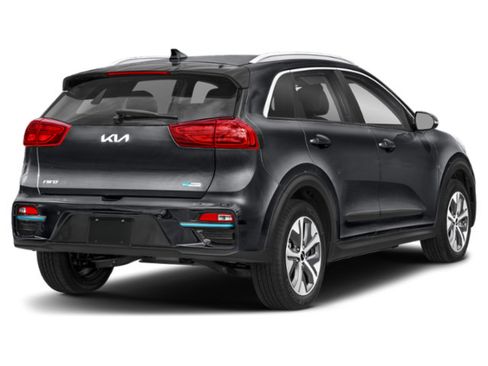 Used 2022 Kia Niro EX Premium w/ Cold Weather Package FWD image 2