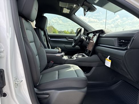 New 2026 GMC Terrain AT4 w/ LPO, Floor Liner Package image 29