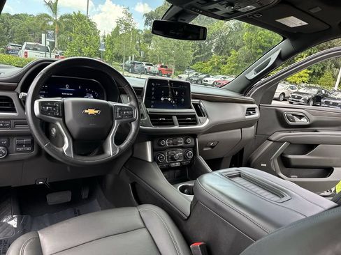 Used 2022 Chevrolet Tahoe LT w/ LT Signature Package RWD image 35