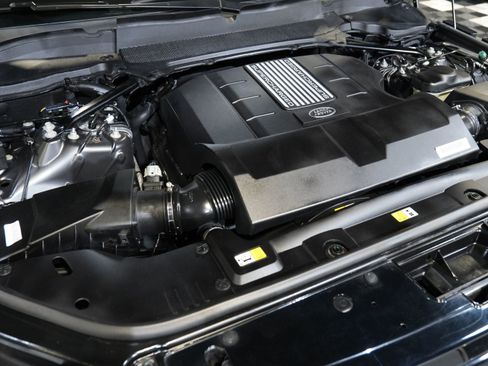 Used 2022 Land Rover Range Rover P525 Westminster Edition image 46