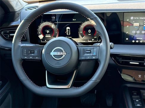 New 2026 Nissan Kicks SR image 14