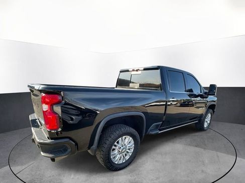 Used 2022 Chevrolet Silverado 2500 High Country w/ Safety Package II AWD/4WD image 7