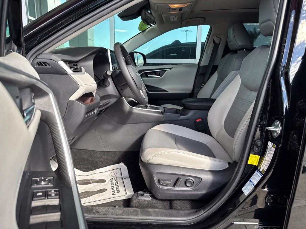 Certified 2021 Toyota RAV4 Limited AWD/4WD image 19