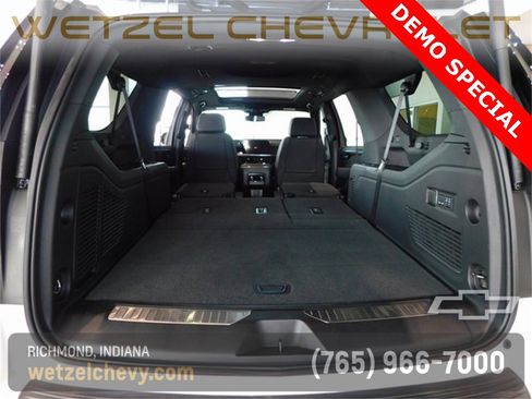New 2025 Chevrolet Suburban Premier w/ Sun And Tow Package image 29