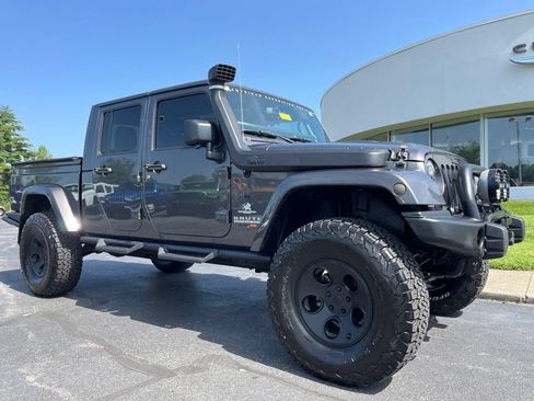 Used 2016 Jeep Wrangler Unlimited Rubicon w/ Connectivity Group AWD/4WD image 53