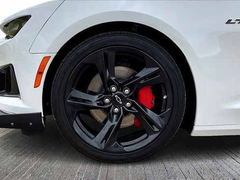 Used 2023 Chevrolet Camaro LT image 8