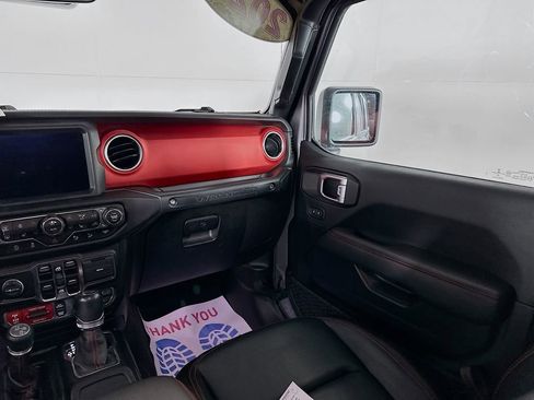 Certified 2021 Jeep Wrangler Unlimited Rubicon image 36