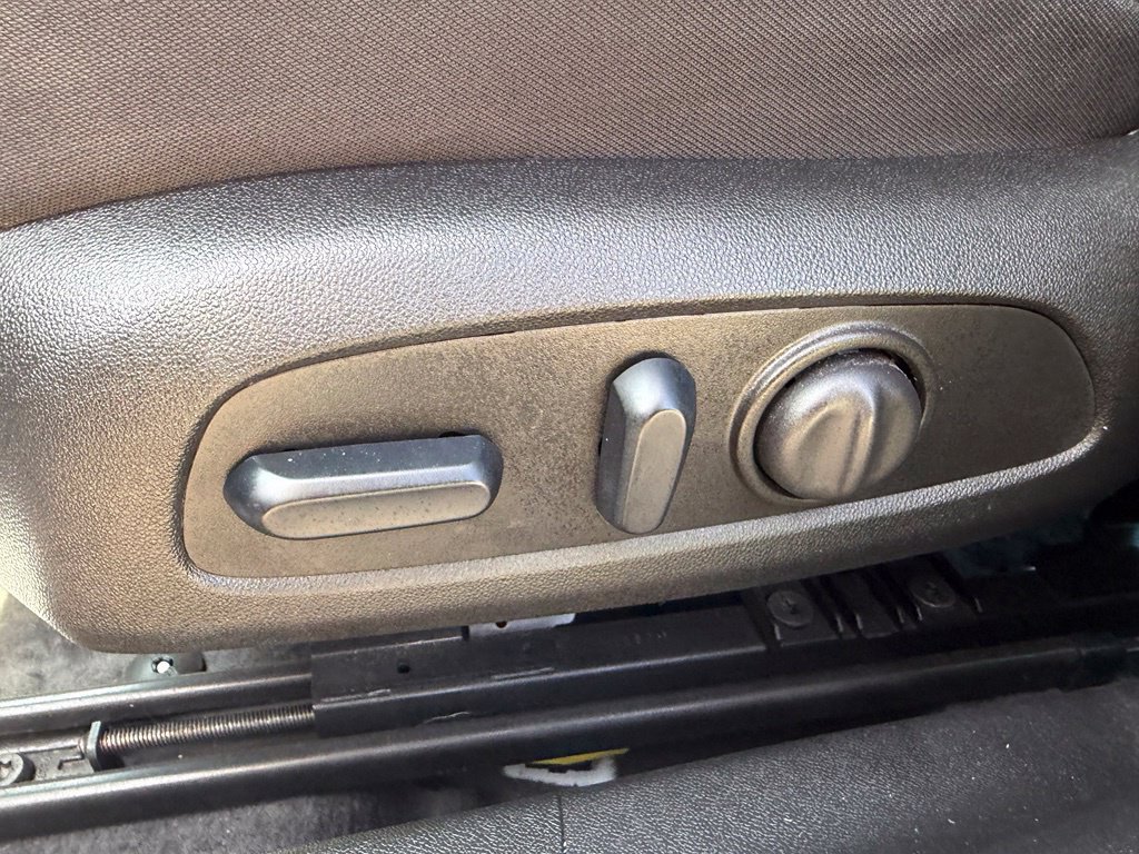Used 2025 Chevrolet Malibu LT FWD image 20