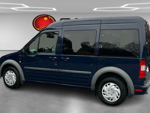 Used 2011 Ford Transit Connect XLT Premium image 3