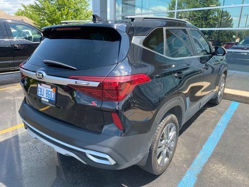 Used 2021 Kia Seltos S FWD image 7