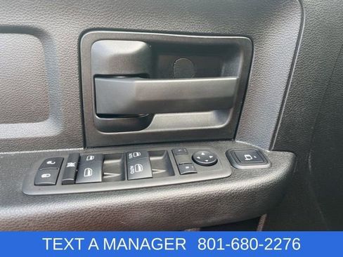 Used 2024 RAM 3500 Tradesman w/ Chrome Appearance Group AWD/4WD image 17