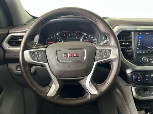 Used 2023 GMC Acadia SLT image 24