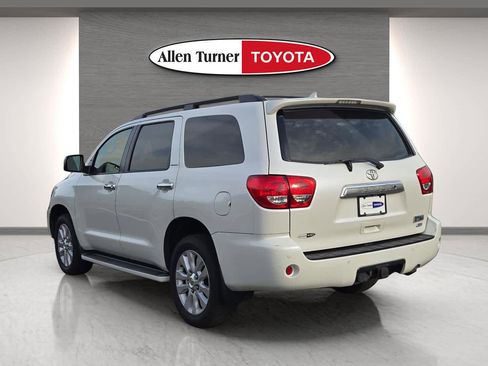 Used 2017 Toyota Sequoia Platinum image 9