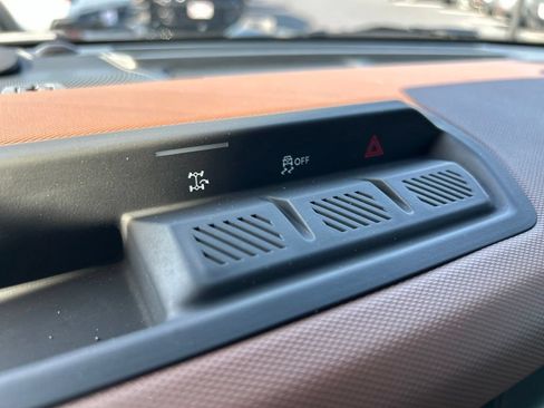 Used 2024 Ford Bronco Outer Banks AWD/4WD image 28