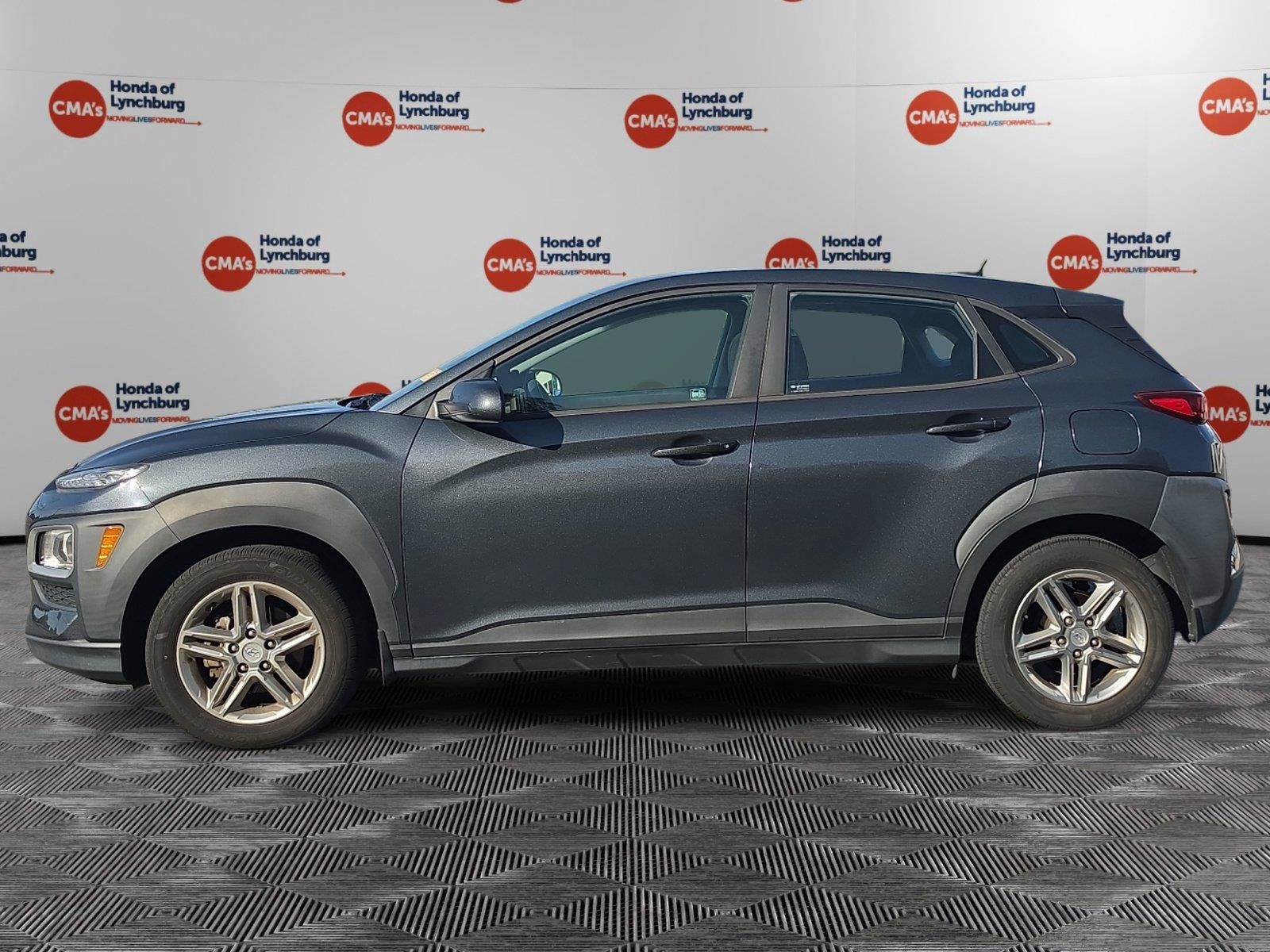 Used 2019 Hyundai Kona SE FWD image 2
