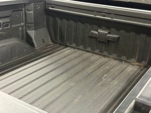 Certified 2022 Chevrolet Silverado 1500 RST AWD/4WD image 37