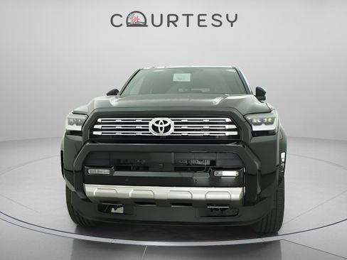 Used 2026 Toyota 4Runner Limited image 31