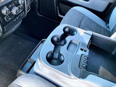 Used 2019 RAM 1500 Big Horn AWD/4WD image 13