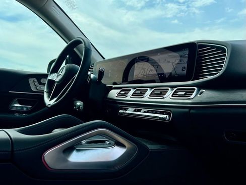 Certified 2026 Mercedes-Benz GLE 350 4MATIC image 11