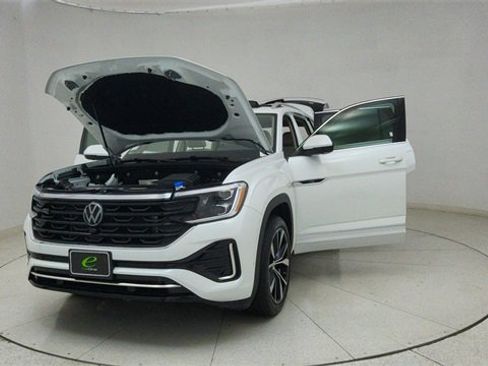 Used 2024 Volkswagen Atlas SEL Premium R-Line image 78