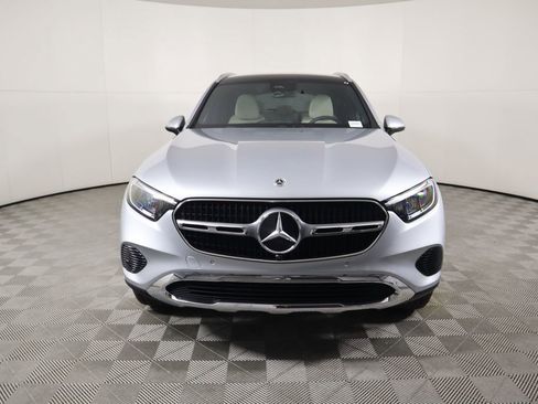 Certified 2025 Mercedes-Benz GLC 300 image 2