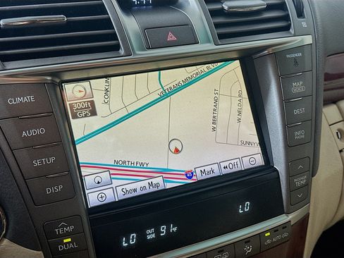 Used 2010 Lexus LS 460 RWD image 21