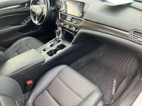 Used 2022 Honda Accord Sport image 32