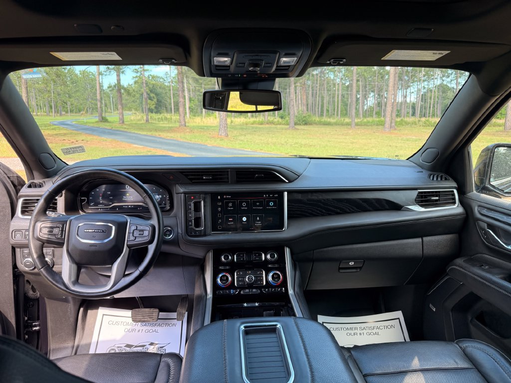 Used 2023 GMC Yukon Denali w/ LPO, Floor Liner Package AWD/4WD image 14