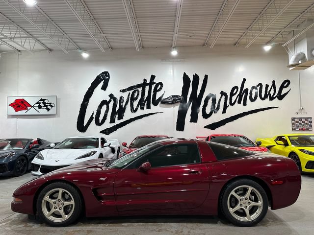 Used 2003 Chevrolet Corvette Coupe w/ Preferred Equipment Group RWD image 2